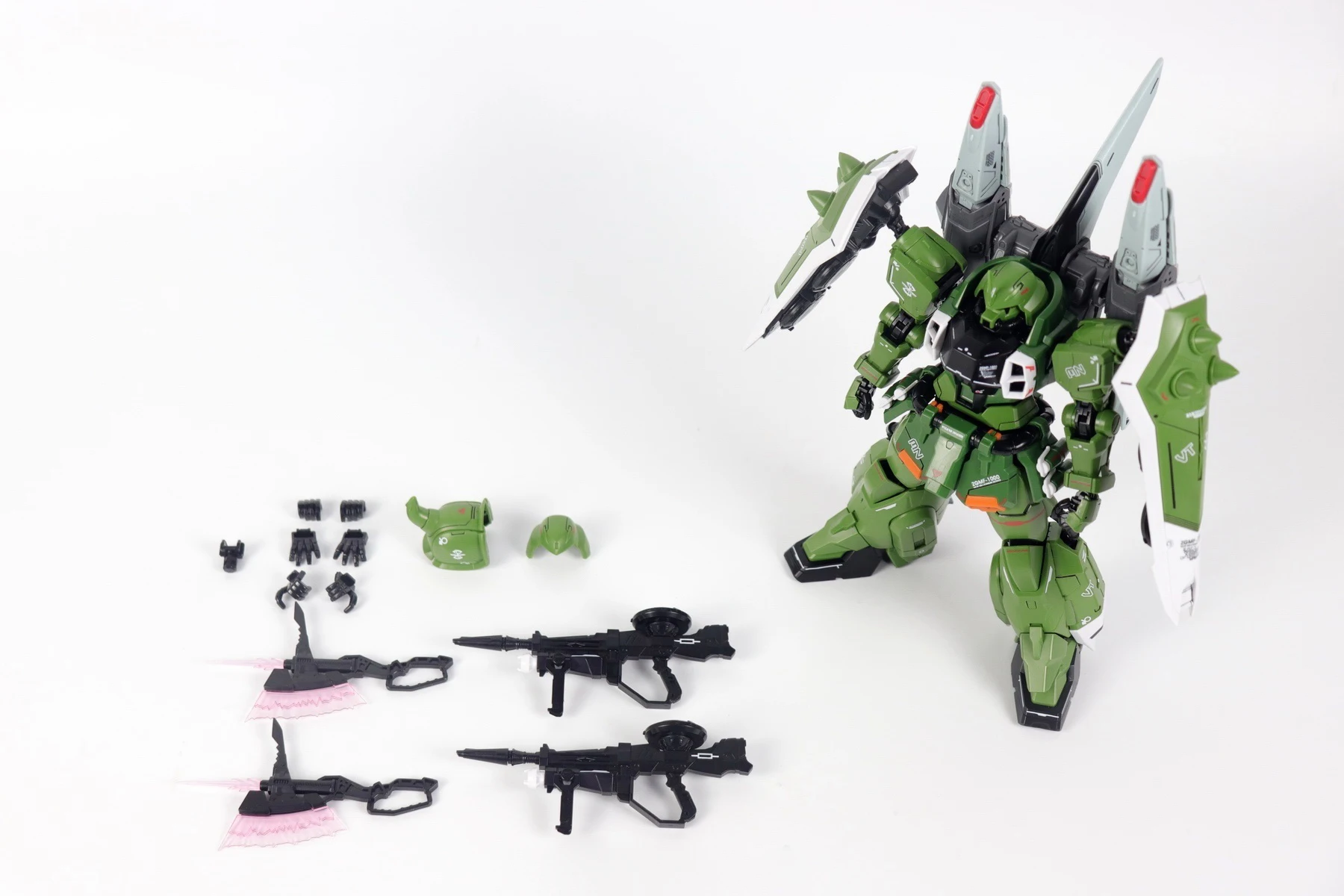 BLAZE ZAKU PHANTOM WARRIOR 1/100 MG 2001G ZGMF-1001/M HUANYING Green Zaku Model KitAction Toy Figures Assembly Toys