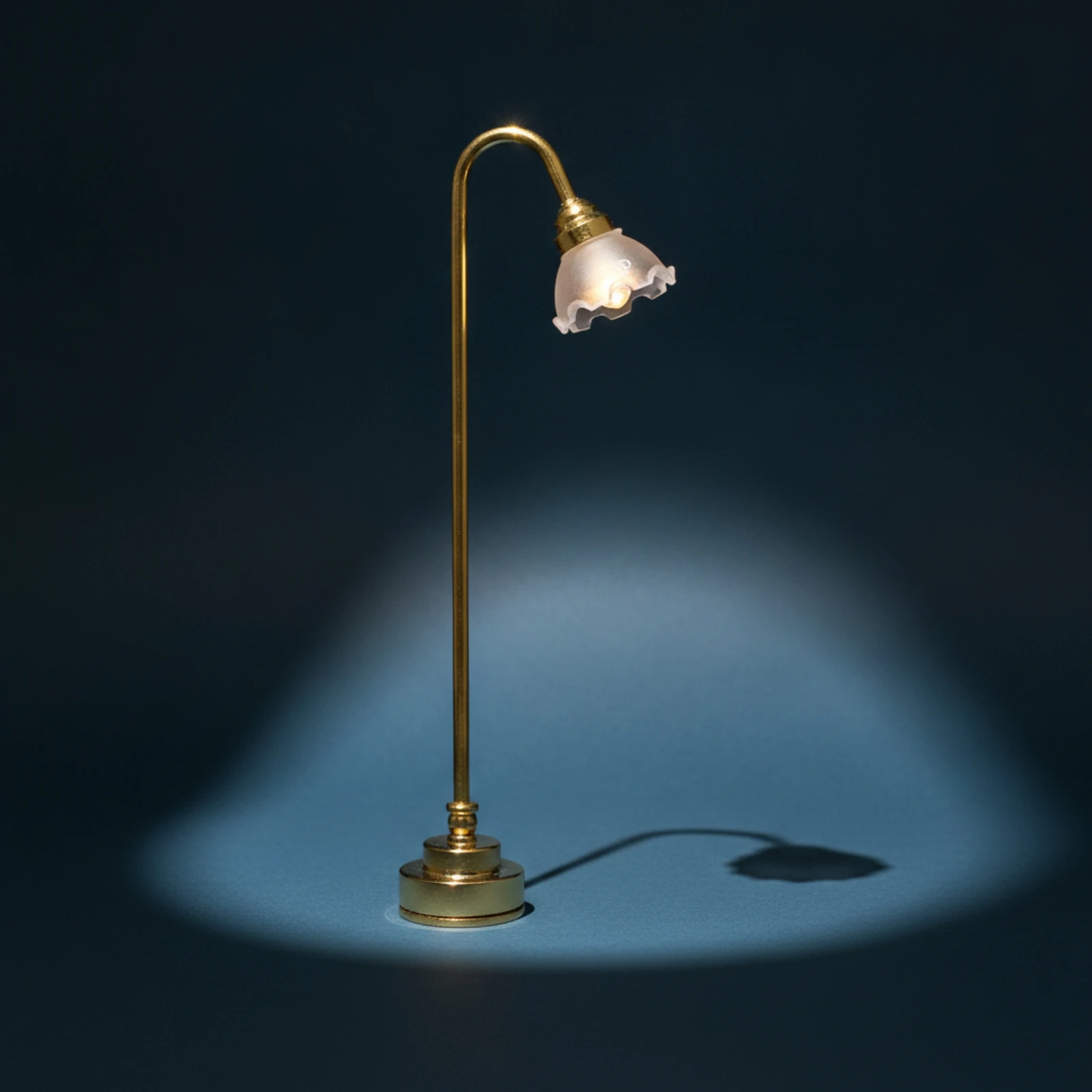 Miniature Lamp with LED Battery-Operated Dollhouse Standing Light Dollhouse Light Gold-Tone for Miniaturists, Diorama view 3