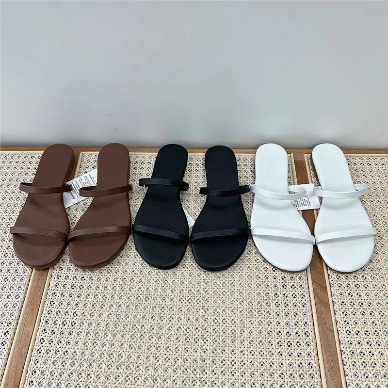 Summer New Simple Flip Flops Women Outwear Flat Open Toe Fashion Slippers Comfortable Breathable Beach Casual Thin Straps Slides