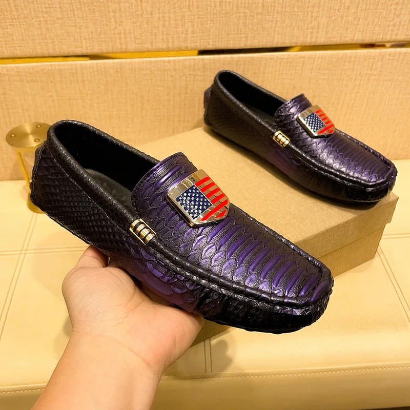 Crocodile Pattern Retro Men's Bean Shoes Casual Leather Shoes Large Size Breathable Driving Shoes Men