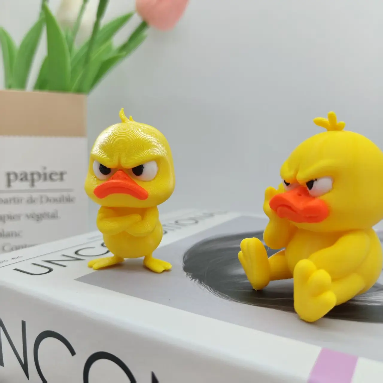 3D Printed Angry Little Yellow Duck Statue - Cute Angry Expression with Big Eyes, Suitable for Home, Office, and Party Table Decorations - Durable Plastic Material, No Electricity Required - Perfect Gift for Duck Lovers and Collectors - Birthday and Housewarming Gifts - Indoor and Outdoor Decoration, Fun Design, Fine Craftsmanship