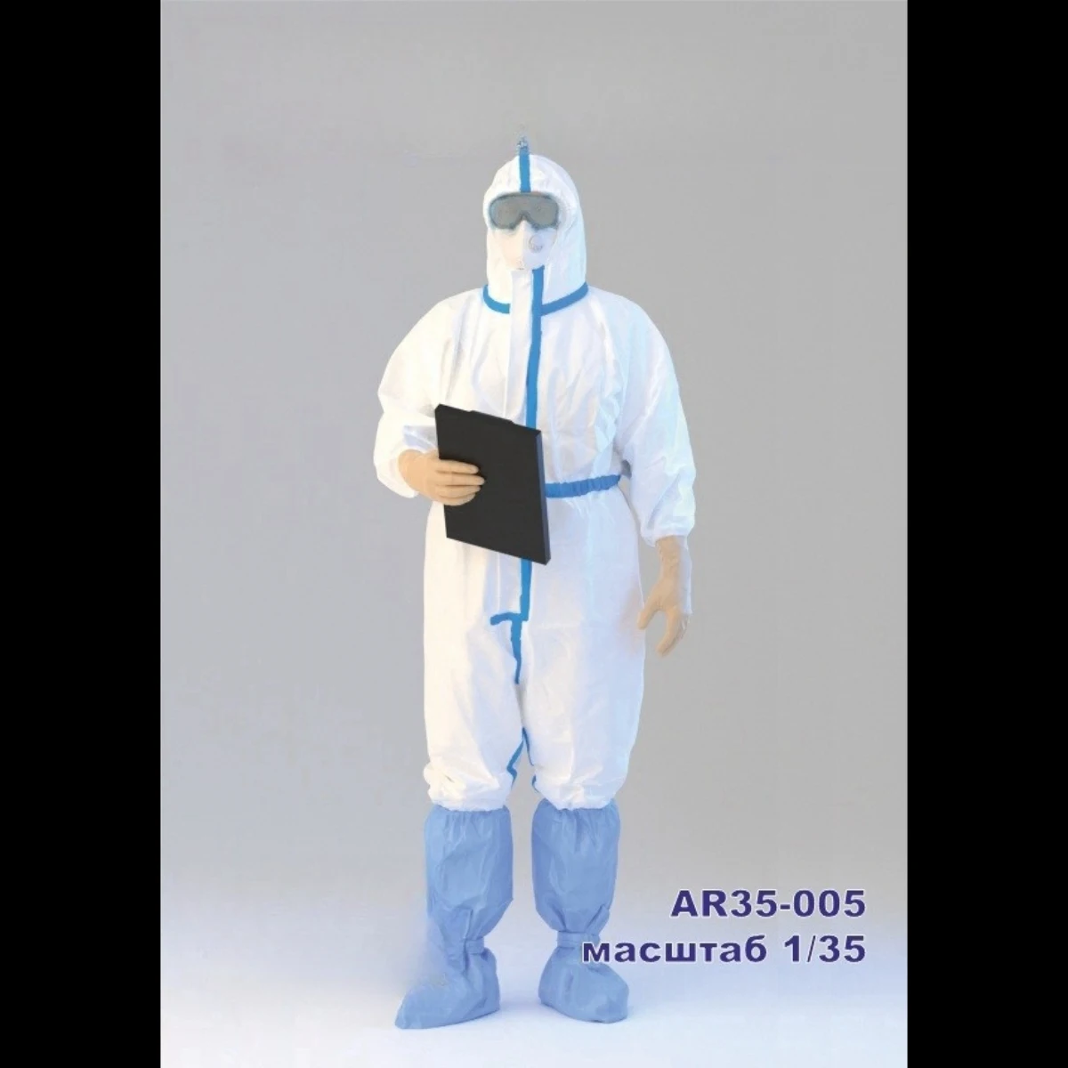 

1/35 Resin Figure Unpainted Model Kit, Red Zone Hero - Epidemic Doctor, Unassembled and unpainted GK, 1104