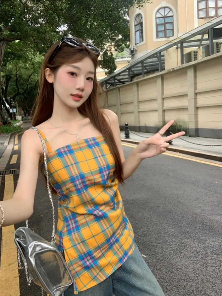 Dopamine Checkered  Strap Vest Women Summer Outdoor Wear Sleeveless Sweet And Spicy One Shoulder Top Design Sense