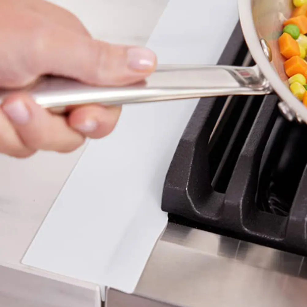 

2 Pcs Silicone Stove Gap Covers Protective Side Guards for Electric Hob Non Slip Kitchen Countertop Seal Filler