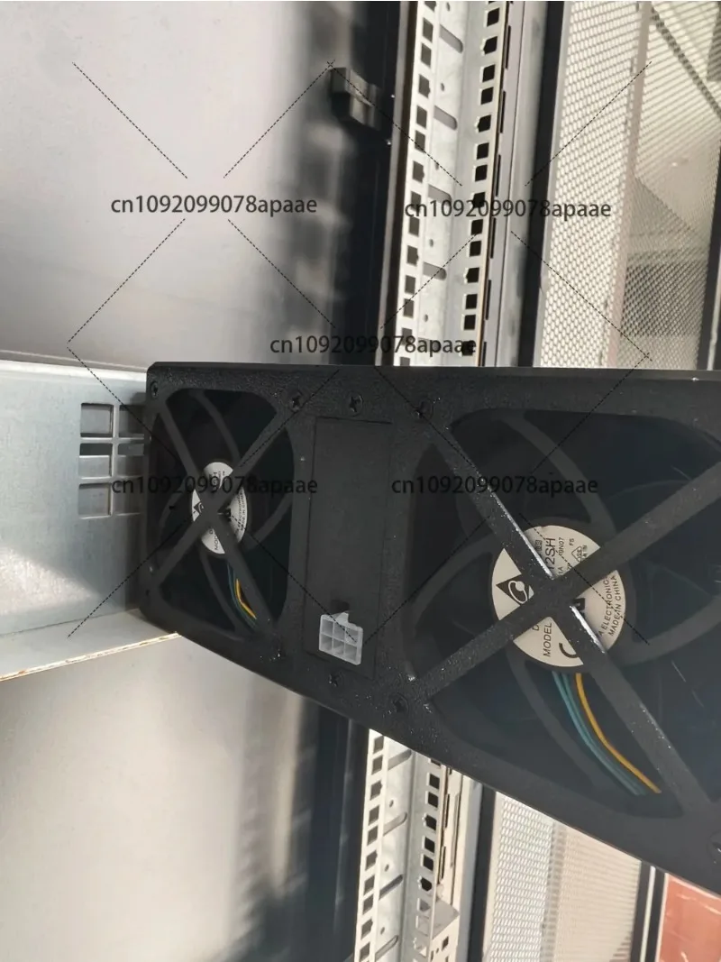 Multi-Bay External …