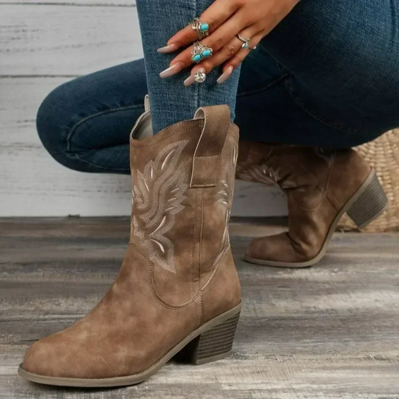 

High Quality Classic Western Boots for Woman Cow Suede Pointed Toe Wedges Heel Ankle Boots 2026 Comfortable Cowboy Boots Female