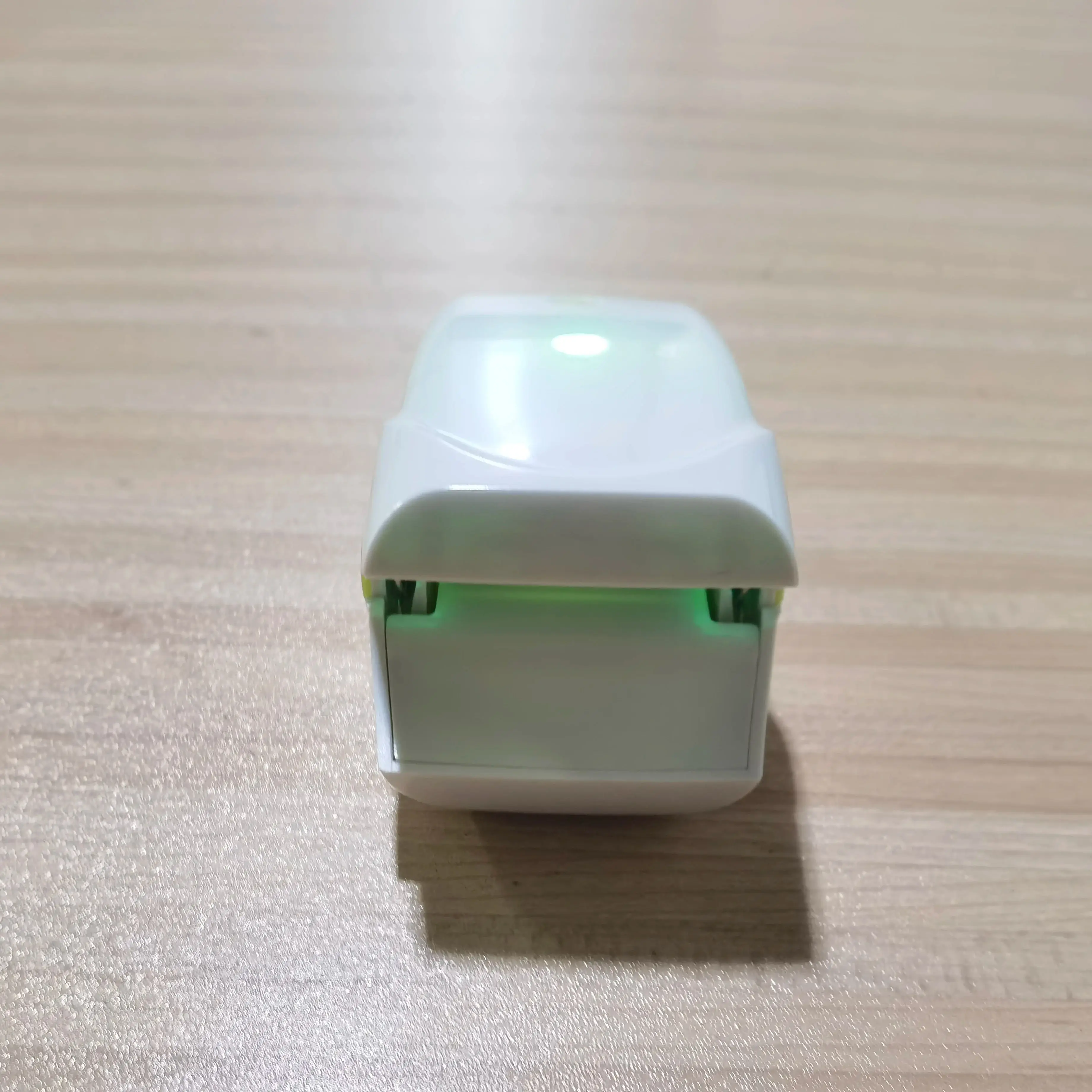 

Светодиодное лазерное устройство для очистки онихомикоза, зарядка через USB, 905 нм, инфракрасный свет, 470 нм, синий свет, уход за ногтями