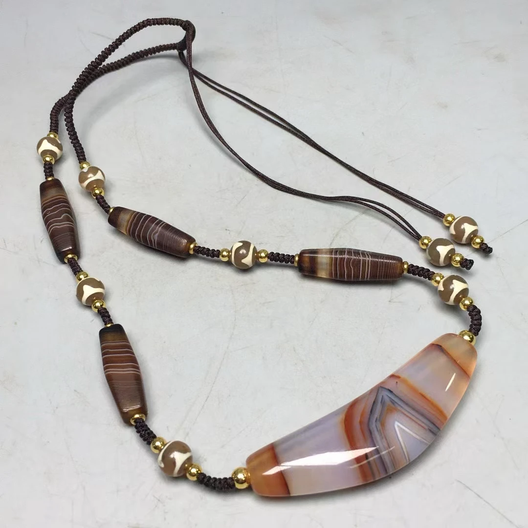 

Beautiful Amulet Home Ornament Mascot Sardonyx Pendant Bead Chalcedony Hanging Party Gift With Box