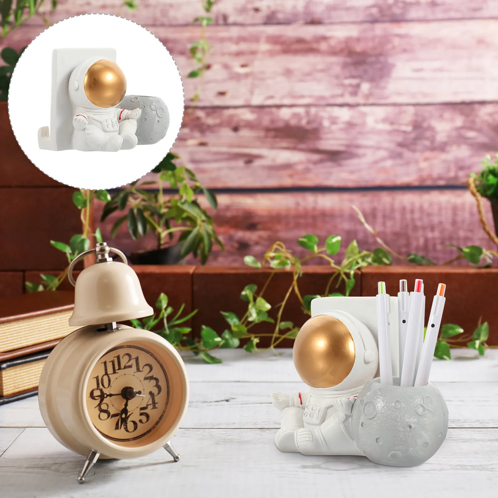 

Astronaut Ornaments Phone Holder Cell Desktop Decor Decorative Stand Novelty Resin Pen Child