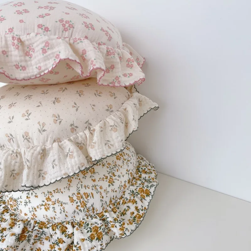 Korean Floral Cotton Round Baby Pillow With Ruffles Muslin Kids Cushion Baby Newborn Bedding Pillows Cushions Room