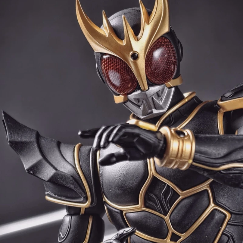 

Новый коллекционный набор Kamen Rider Kuuga Legendary Edition Ultimate Form с аксессуарами и сменными деталями — игрушка-подарок