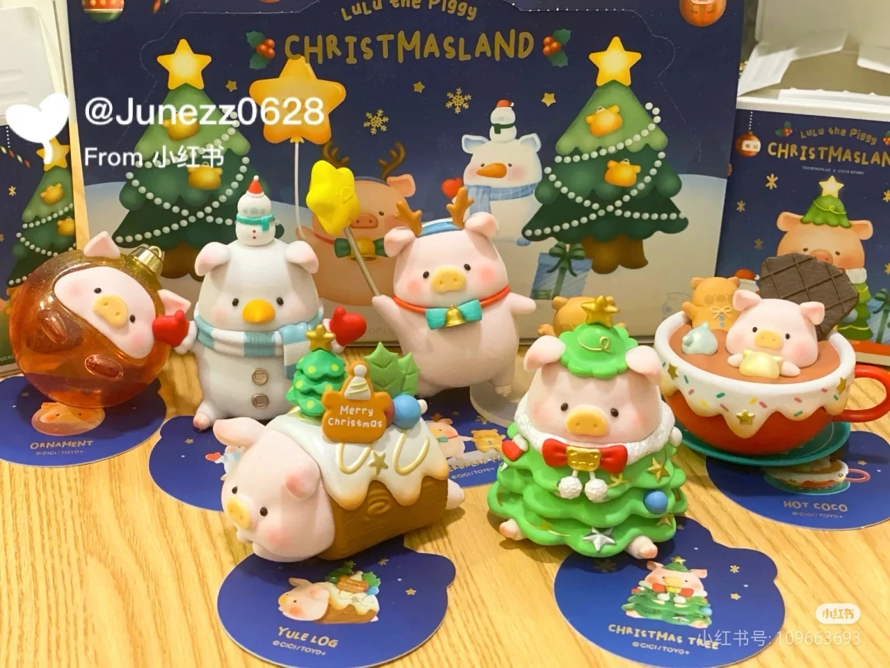 Lulu The Piggy Christmas Land Series Blind Box Cute Lulu Piggy Action Figure Mystery Box Kawaii Pig Anime Doll Surprise Bag Toys