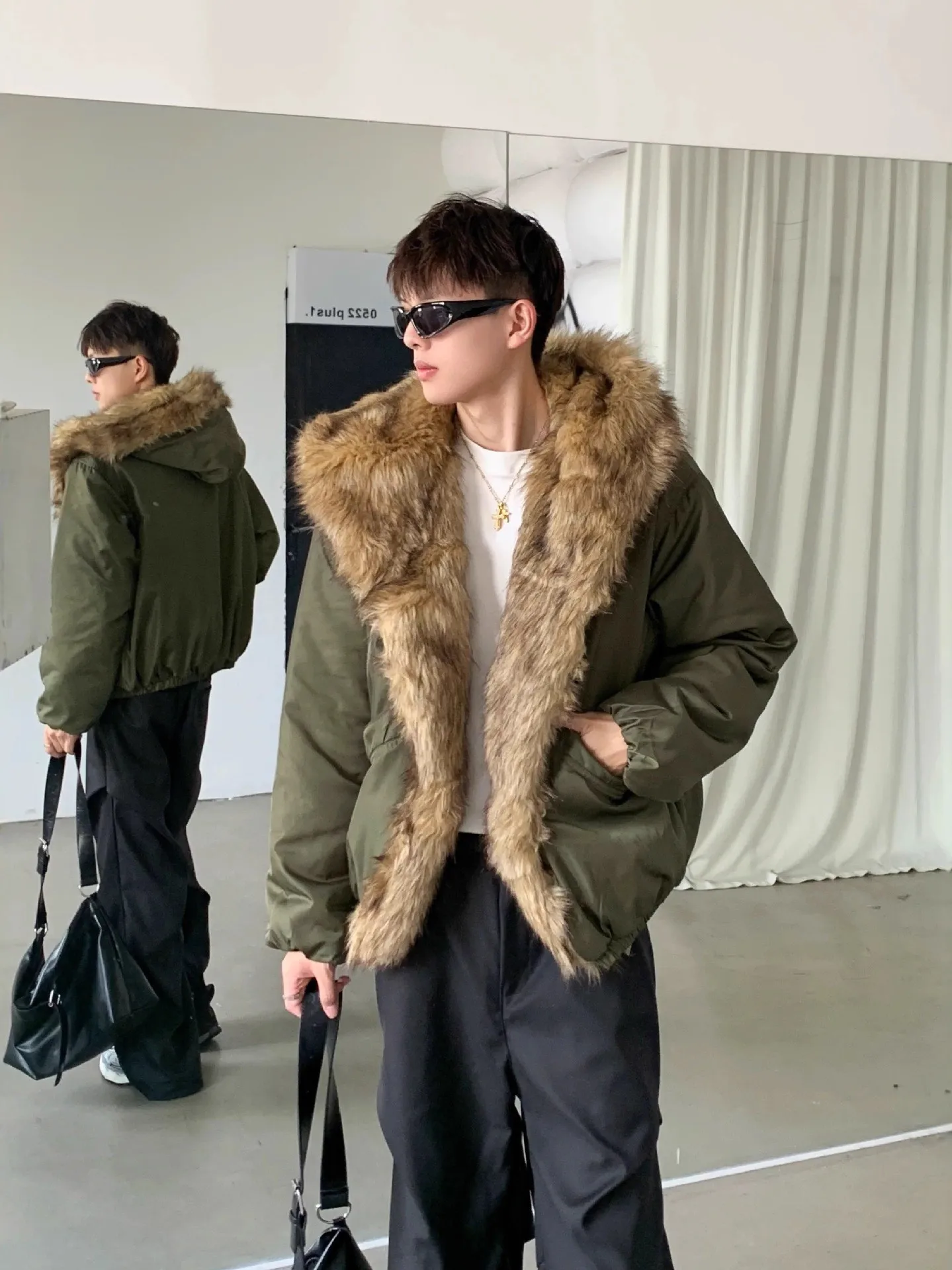 

Мужская зимняя теплая куртка-пальто из хлопка с капюшоном, большим меховым воротником и застежкой-молнией, повседневная