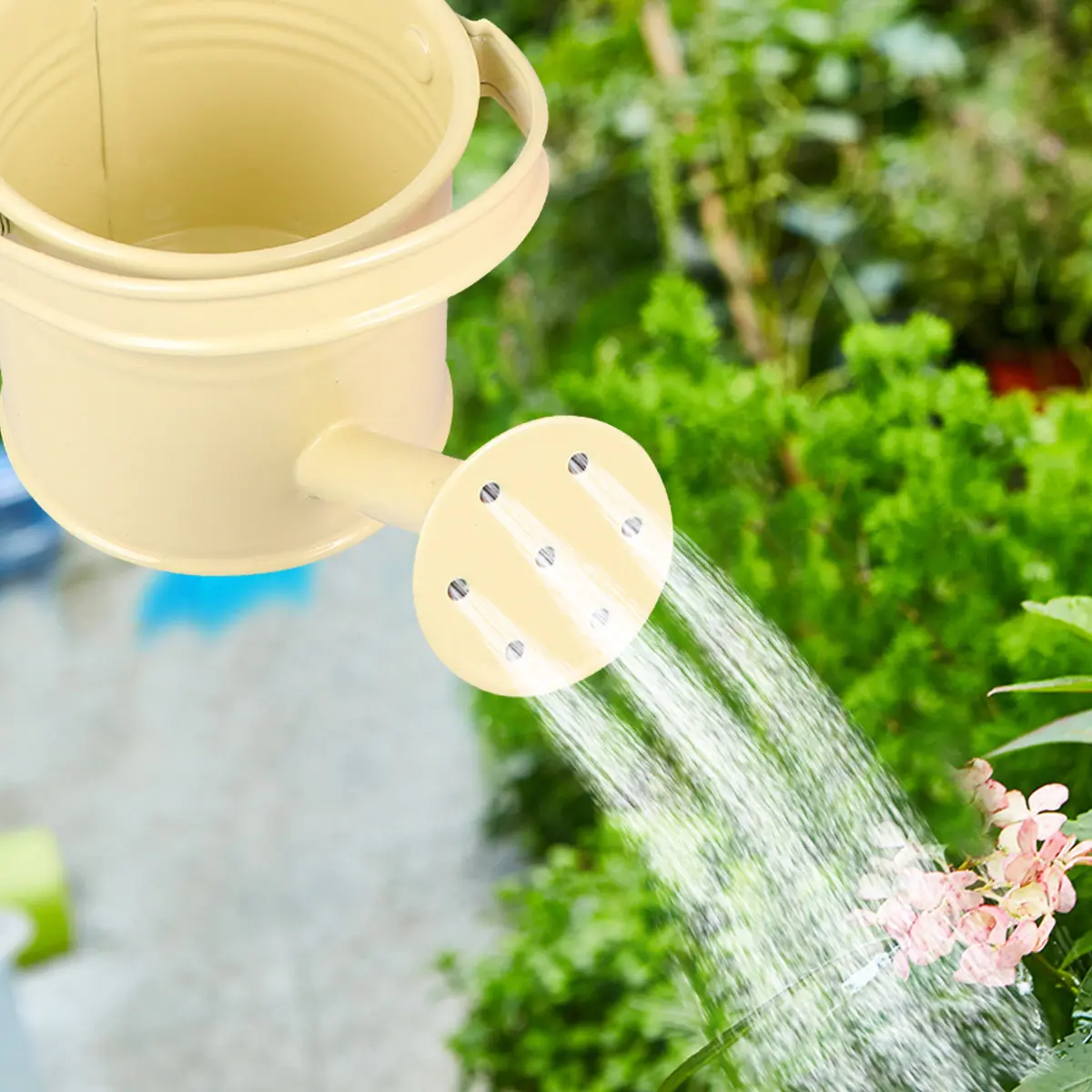 2Pcs Watering Pot Iron Material Rust Resistant Thicken Base Stable Standing Large Volume for Balcony Gardening Flower