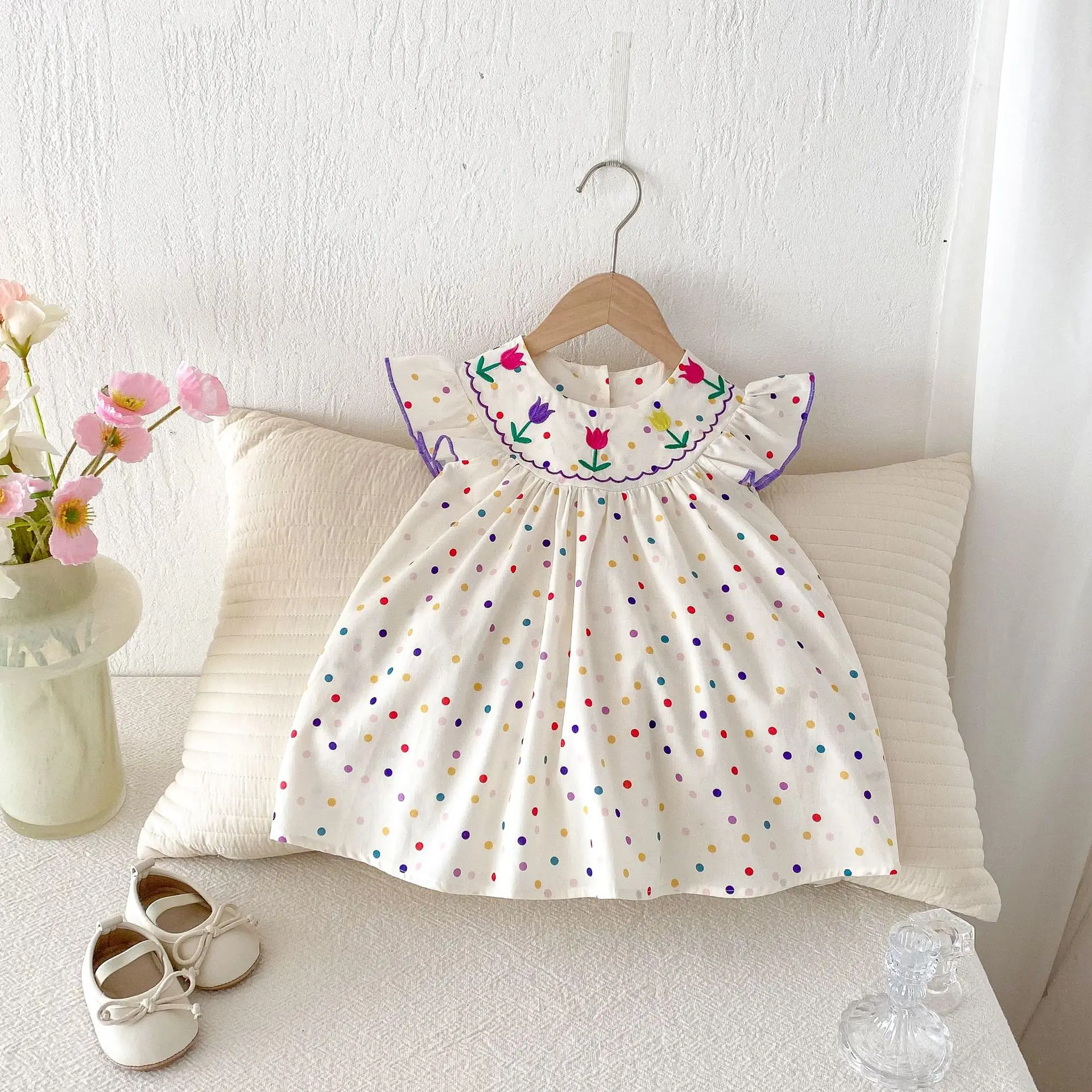 

2025 Summer New Children Flower Embroidery Dress Cotton Baby Girls Flying Sleeve Sweet Princess Dress Kids Colored Dot Dress