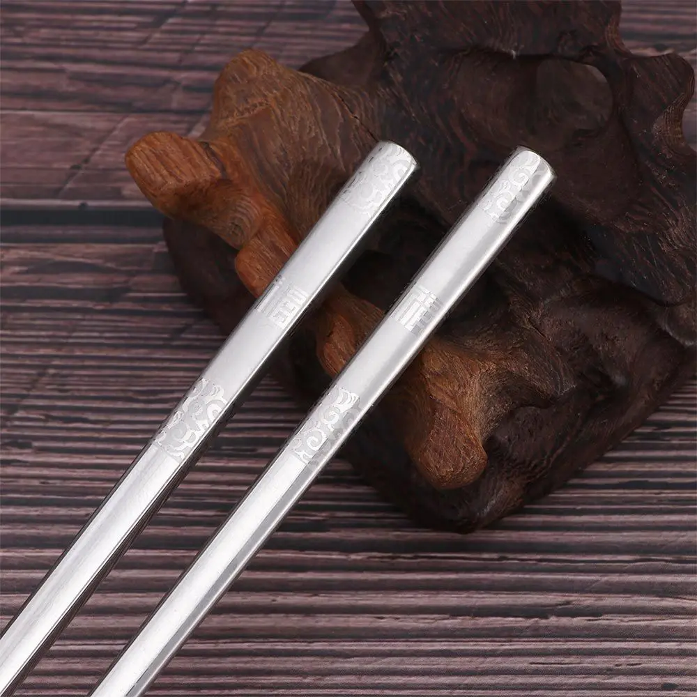 Luxury 1Pair Laser Chinese Engraving Japanese Kitchen Supplies Flatware Chopsticks Tableware