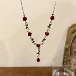 French Retro Bronze Color Y2K Necklace Gothic Red Rose Clavicle Chain Choker Acrylic Flower Pendant Elegant Jewelry Wholesale