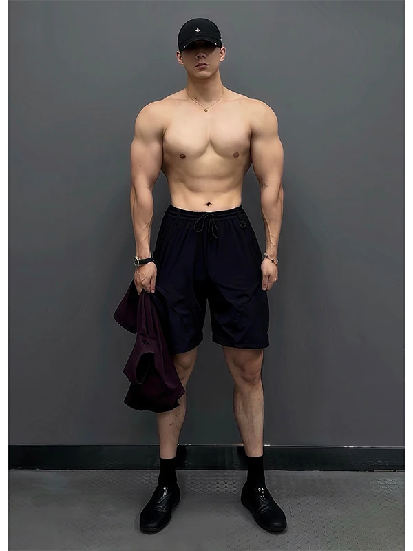 

Black Quick Dry Fitness Sports Shorts Men Summer Thin Ice Silk Five Shorts Outdoor Training Running Pants Loose Elastic Waist