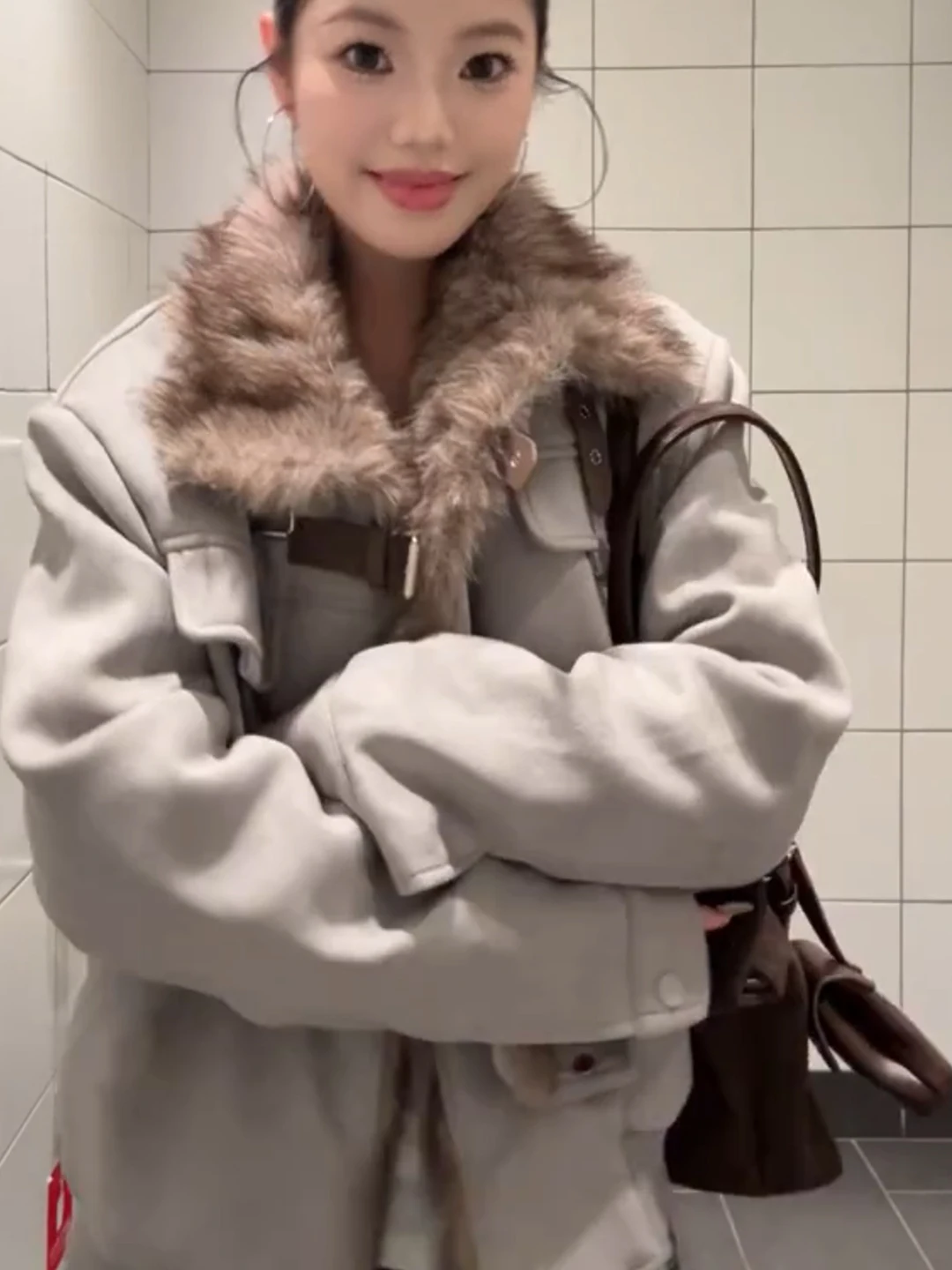 

Retro American Thiened Faux Fur Collar Jaet Winter Clothes Couple Outerwear Cotton Fabric Long Sve Single Button Closure