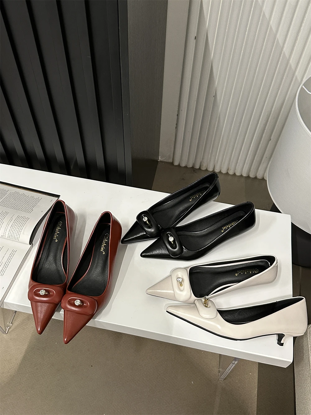 Pointed Toe Women Pumps Black White Red Ring Design Black White Red 2023 New Arrivals Fashion Pumps Office Shoes Woman Size 39