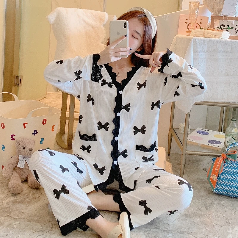 Рисунок 4 - Женский пижамный комплект из двух предметов