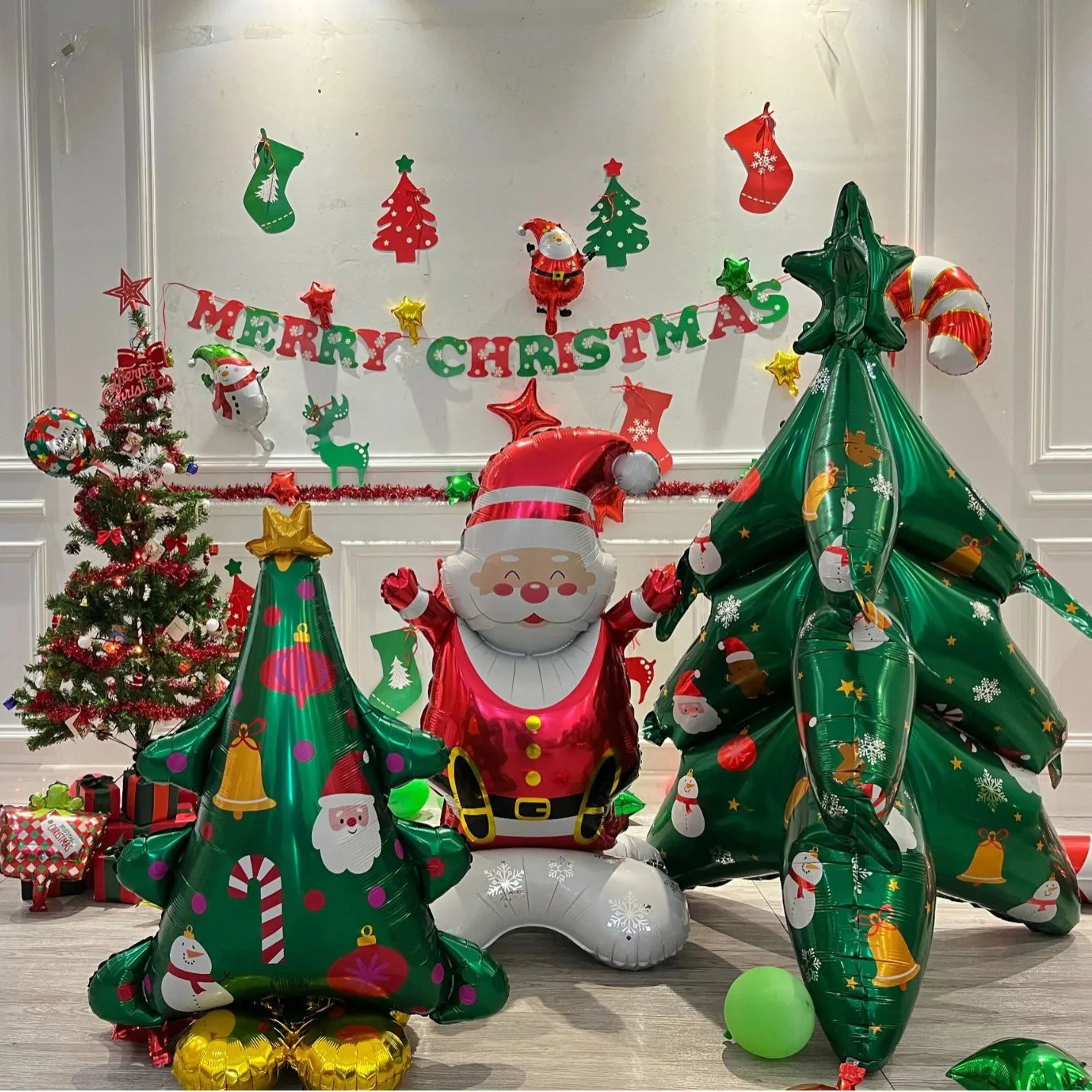 

1pc Christmas Standing Foil Balloons Xmas Tree Santa Claus Baloons Red Bowknot Daschund Sausage Dog Ballon New Year Party Supply