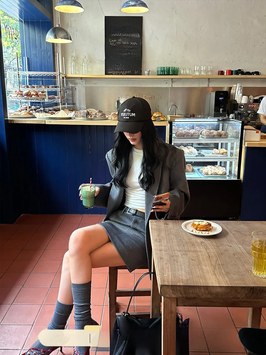 

Venuii Deep Grey Woolen Suit Set Women's High-End Feelings Level Collar Straight Tube Skirt Two-Piece Set Fashionable