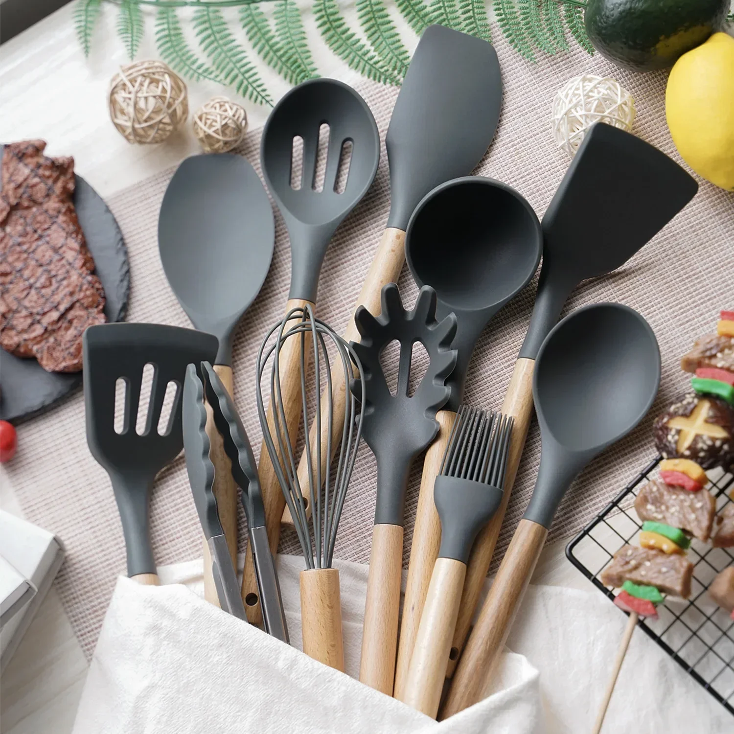 12Pcs Silicone Cooking Utensils Set Wooden Handle Kitchen Cooking Tool Non-stick Cookware Spatula Shovel Egg Kitchenware Beaters