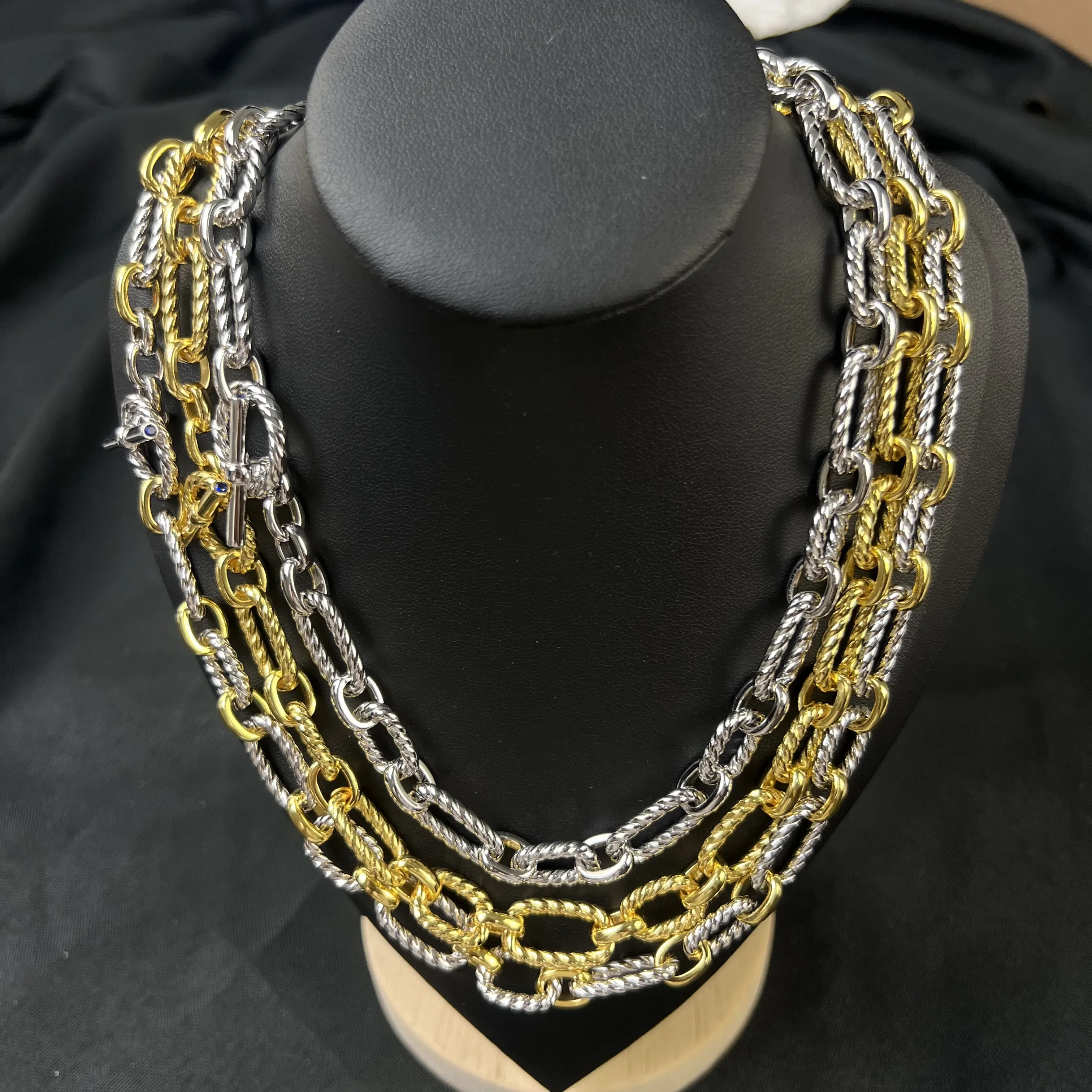 S925 فضة 2025 نمط جديد الياقوت OT مشبك قلادة موضة محايدة الاتجاه الرجعية شخصية فاخرة مجوهرات هدية #2