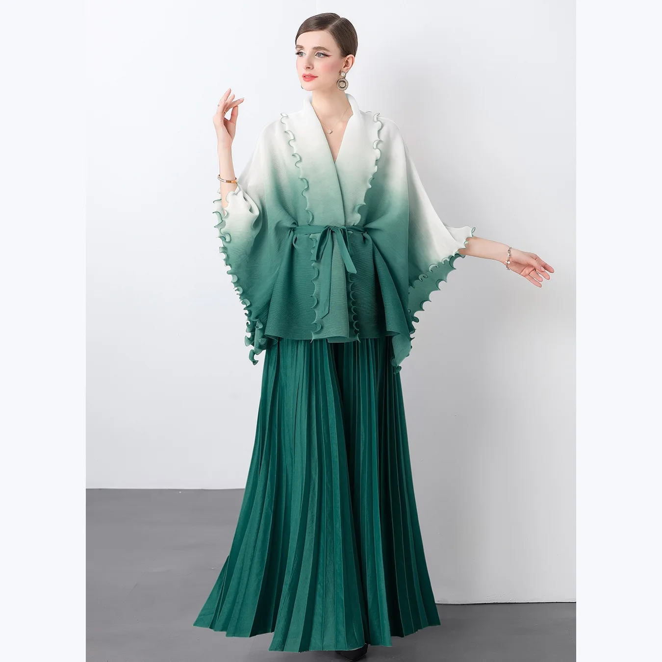 Miyake Fold Gradual Change Color Wavy Edge Suit Sun Pleated Skirt Fashionable and Elegant Two Piece Sets Womens Outifits