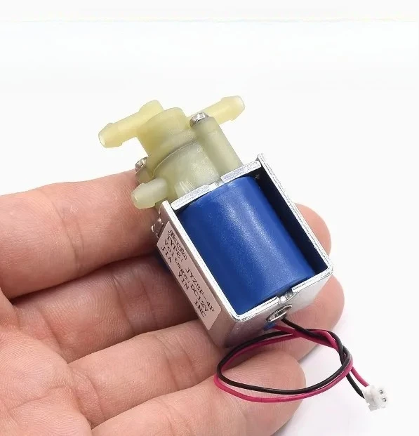 

Микро двухпозиционный трехходовой электромагнитный клапан DC12V, нормально открытый и нормально закрытый электронный регулирующий воздушный клапан