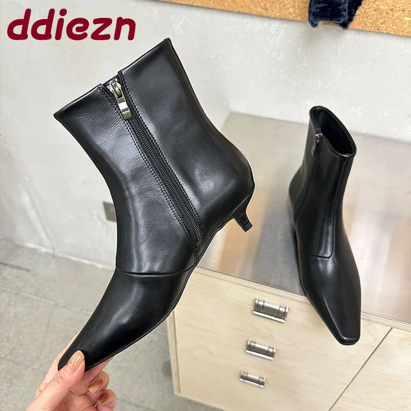 

Новая женская обувь на низком каблуке, женские современные ботильоны, модные женские короткие эластичные ботинки с острым носком, обувь на молнии, туфли-лодочки