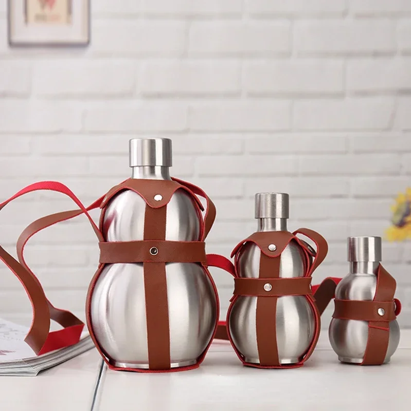 1PCS Premium Gourd Shape Hip Flask Portable Stainless Steel Alcohol Bottle with Leather Holster Outdoor Liquor Whisky Wine Flask