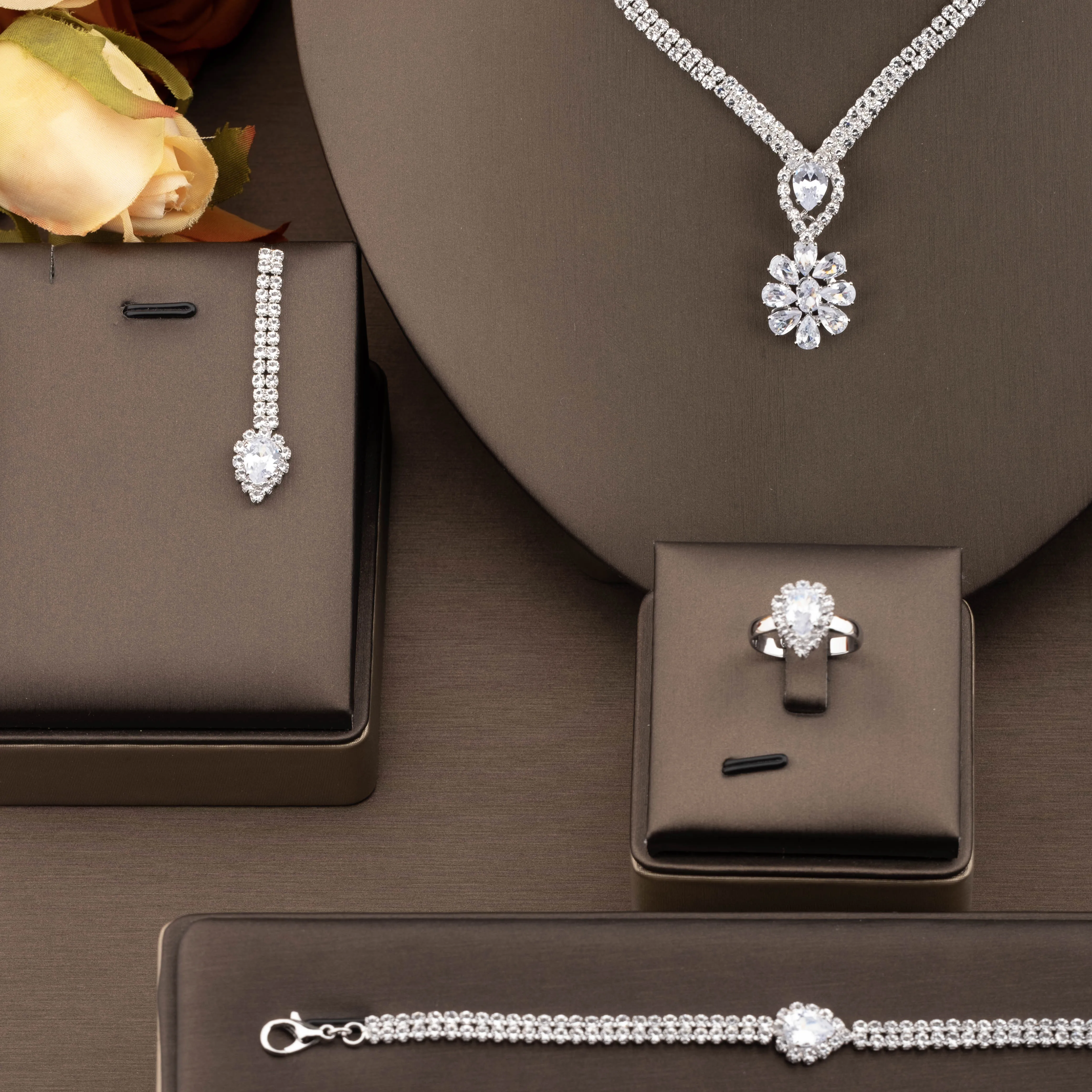 1 Set of Luxurious and Elegant Jewelry Set with Shiny Cubic Zirconia in a V-Neck Teardrop Design, Suitable for Women to Wear at Weddings and Banquets. Gift Box Not Included