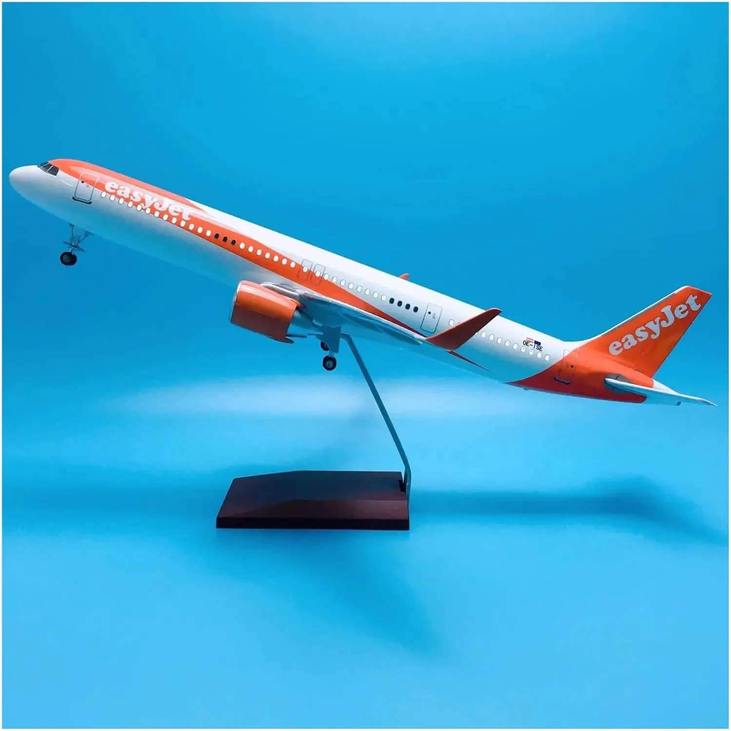نموذج طائرة ثابتة 45 سنتيمتر 1:100 ل A321neo Easyjet نموذج طائرة ABS طائرة ثابتة مع عجلات و مصباح ليد هدية الأعمال