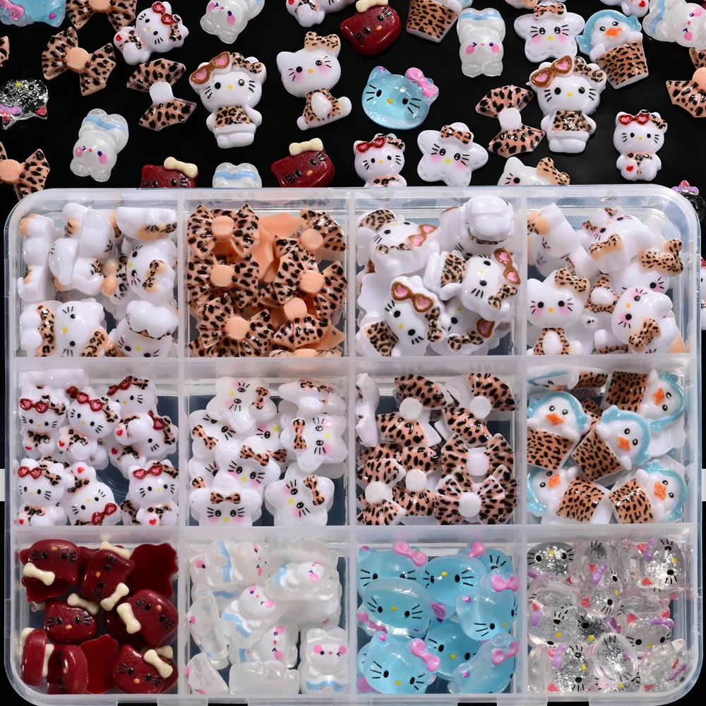 12 Griglie Miste Hello Kitty Accessori per Nail Art Abbronzatura KT Gatto/Leopardo Stampa Occhiali Kitty/Dopamina Arco Pendenti e Ciondoli per Unghie Y2K Forniture