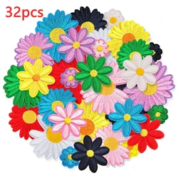 Daisy Iron On Patches Lote para Roupas, Small Flower Stripe Fabric Sew Designer, Bulk Mix Pack, Bordado Bonito Patches Termoadesivos, 32Pcs