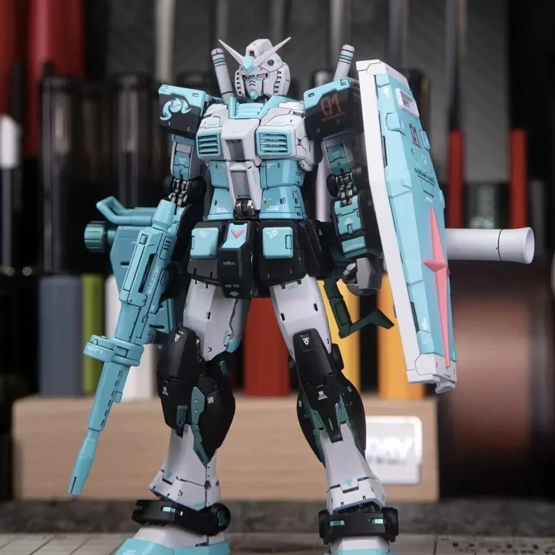 

Коллекционная модель RG40B RX-78-2 2.0 1/144 в цвете Hatsune, пластиковый сборный конструктор, настольное украшение, игрушка-головоломка для мальчиков, подарок