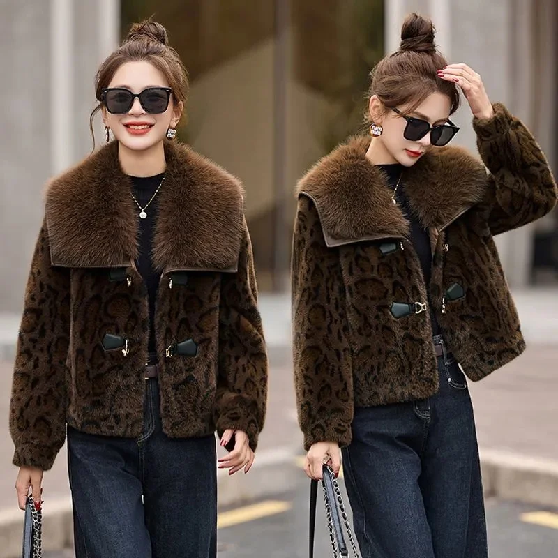 2025 Autumn Winter Wide Lapel Fox Fur Short Jacket Women's Leopard Print Faux Fur Integrated Coats Lady Loose Mink Fur Outerwear