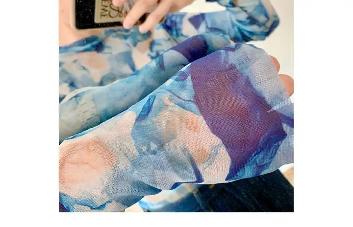 Small Niche Design Slim Fit Tie Dye Mesh Top Long Sleeved T-shirt Women\'s Thin Design Summer 2024 New Item