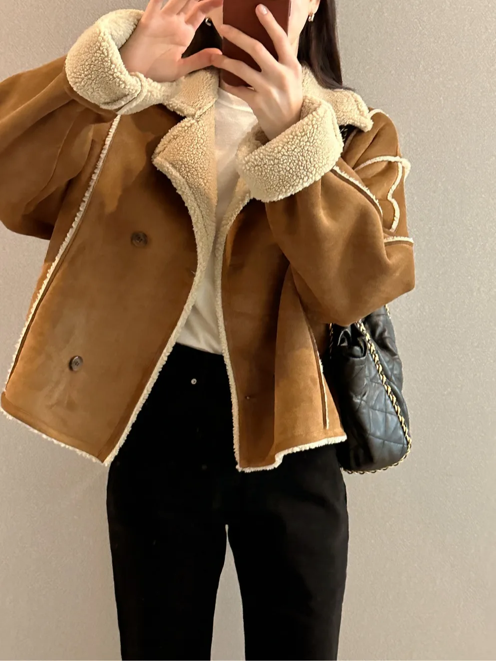 

Двубортная свободная длинная бархатная куртка с воротником ягненка в стиле ретро Briti Sle, женская модная осенне-зимняя верхняя одежда