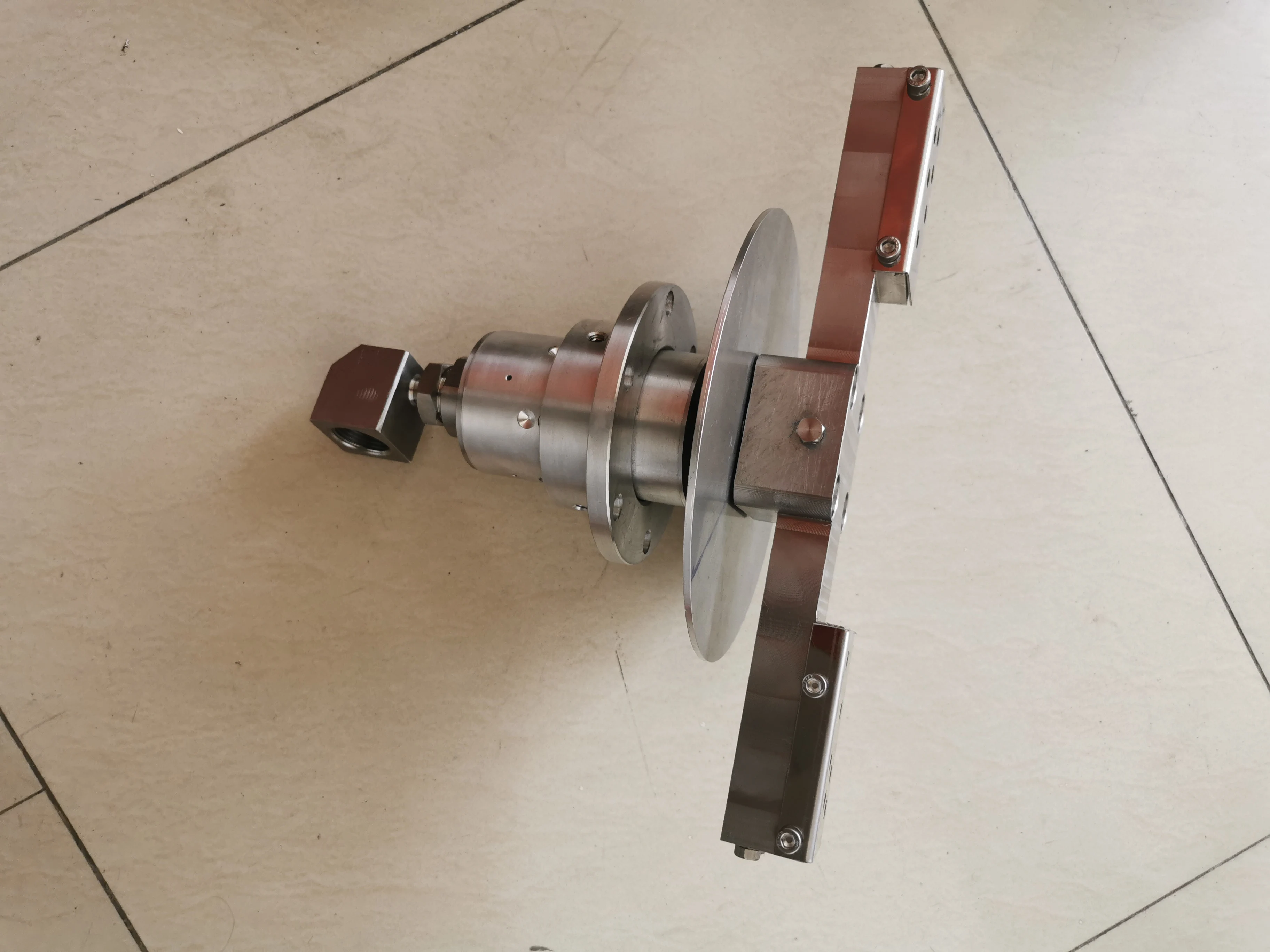 Excellent Quality Durable 40Kpsi UHP Water Jet Multifunctional Hull Crawler Spraying Bar Swivel