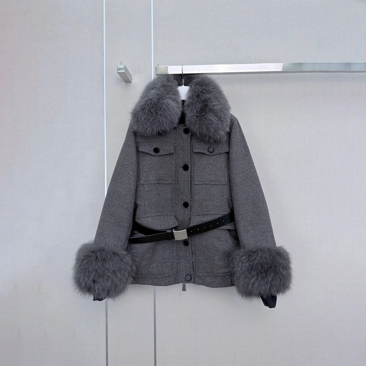 2026 High quality women's clothing with big fur collars, workwear, woolen jackets26101681