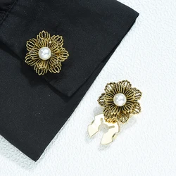 ICEYY 2PCS Vintage Metal Flower Women Button Covers Set Faux Pearl Cufflinks Button Pins Clothing Accessories