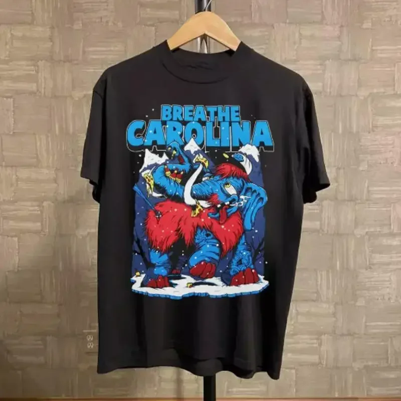 Футболка для фанатов тура группы Breathe Carolina