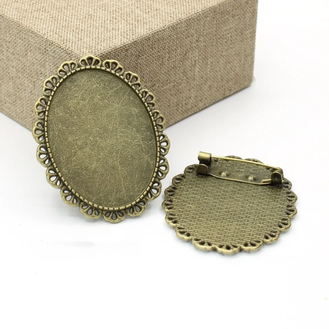 

2pcs Antique Bronze/Silver tone Blank Brooch/Breastpin,Base Setting Tray Bezel,fit 30mmx40mm Cabochon,Clip Safety Pin/Brooch