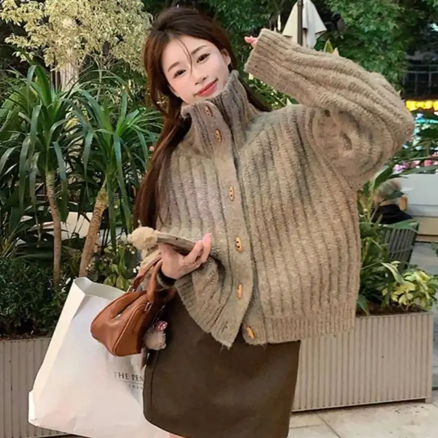 

Horn Button Sweater Jacket Women 2024 Autumn New Korean Style Thickened Stand Collar Loose Long Sleeve Single Breasted Sweater