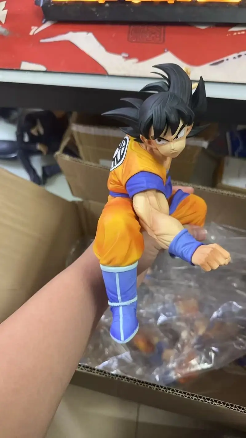 

Hand Up Son Goku Anime Figures Gk Dragon Ball Ornaments Super Saiyan Statue Trend Model Toys Kids Children Doll Birthday Gifts