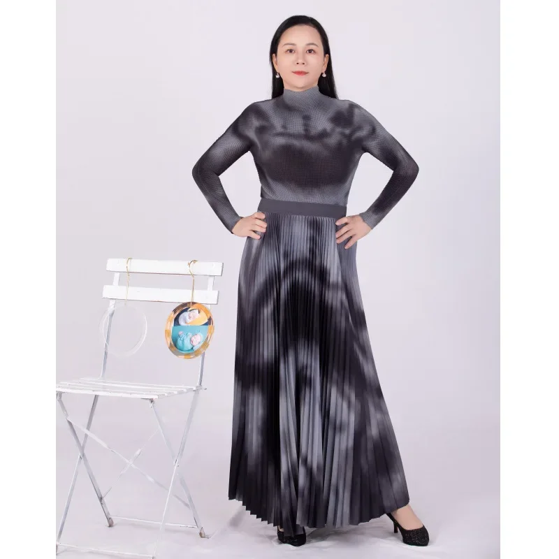 Miyake Halo Dyed Pleated Set for Women's Spring/Summer 20234 New Fashion Print Full Fit Large Fit Top and Skirt 2-Piece Set