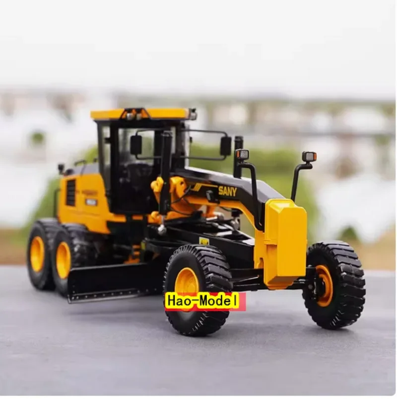 1:35 For SANY SMG200 Land leveler Alloy Diecast Model Car Toys Boys Birthday Gifts Hobby Display Collection Ornaments Yellow